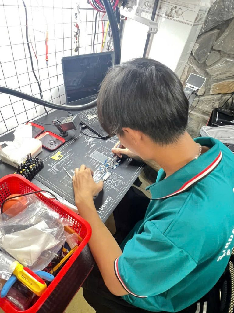 PC & LAPTOP